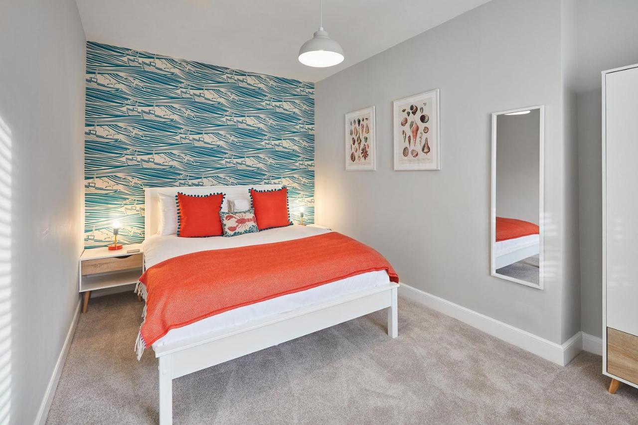 Host & Stay - Ebb Tide Whitby Bagian luar foto