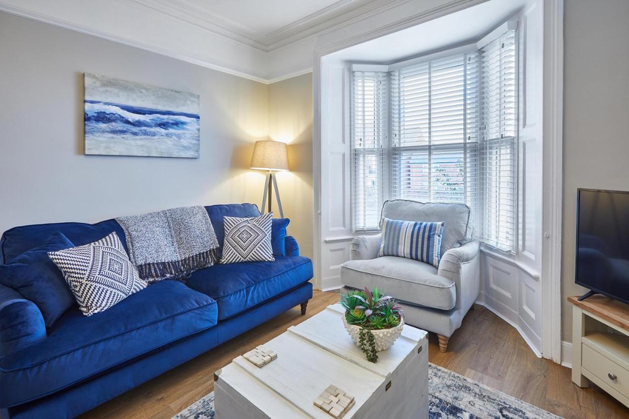 Host & Stay - Ebb Tide Whitby Bagian luar foto